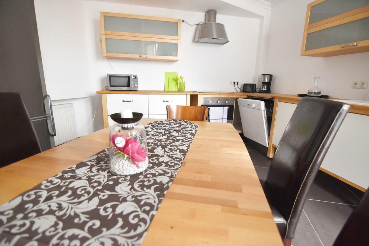 Dorya Am Ring Apartment Кьолн Екстериор снимка