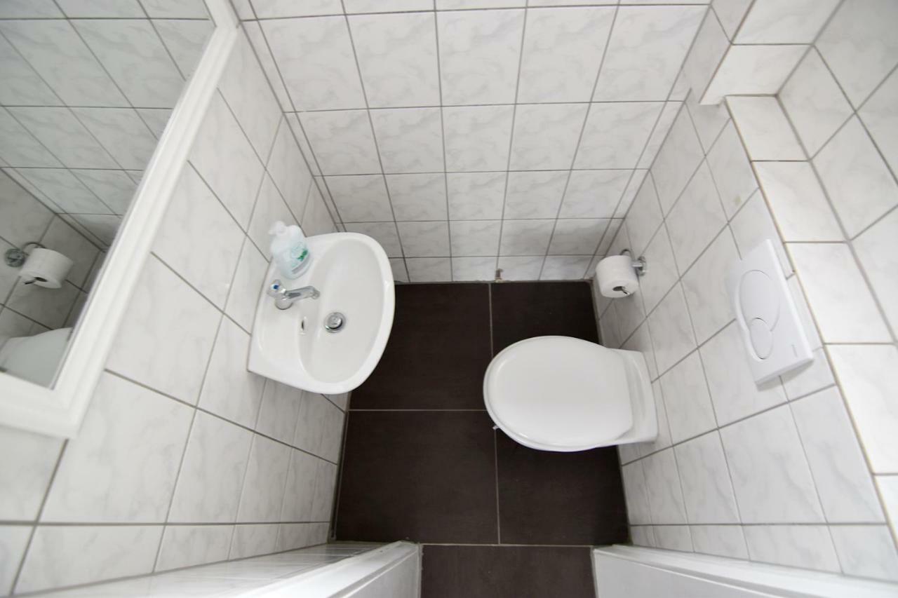 Dorya Am Ring Apartment Кьолн Екстериор снимка